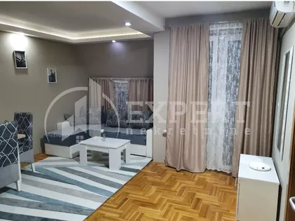 Trg učitelja Tase | 4zida.rs