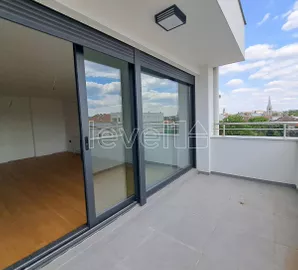 Novi Sad - Centar, Stari Grad, Gradske lokacije, Novi Sad, 4.0 stan | 4zida.rs