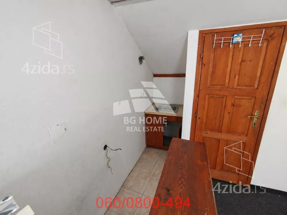 Lokal | 4zida