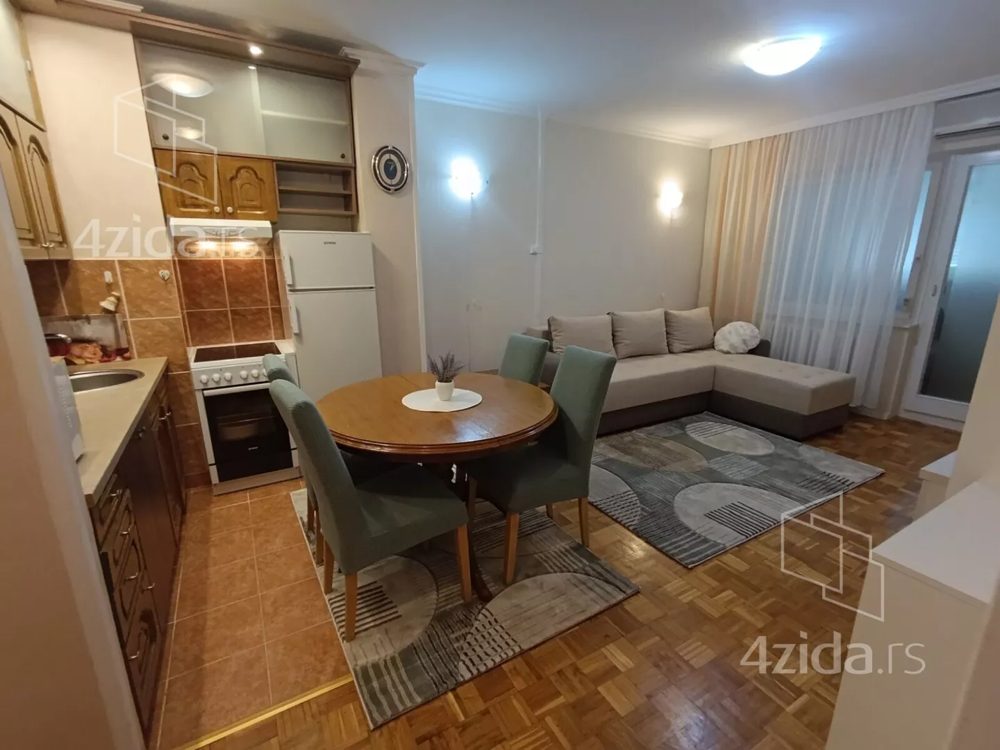 Dvoiposoban stan | 4zida