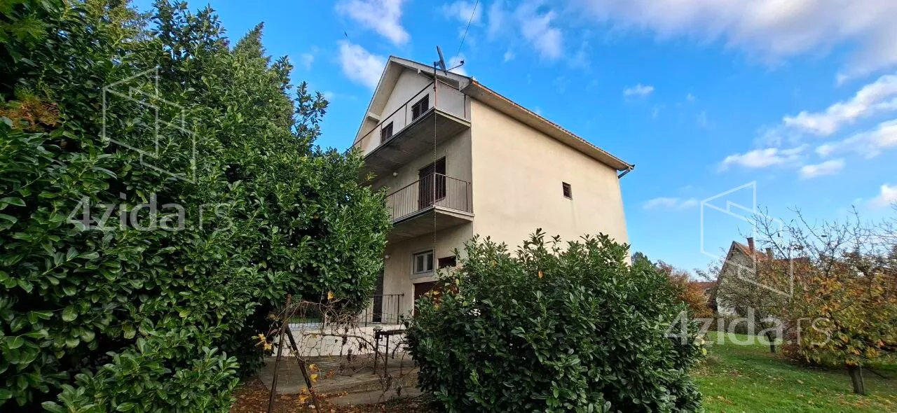 3-etažna kuća | 4zida