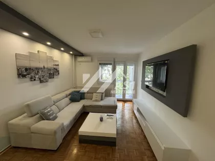 Bulevar Cara Lazara | 4zida.rs