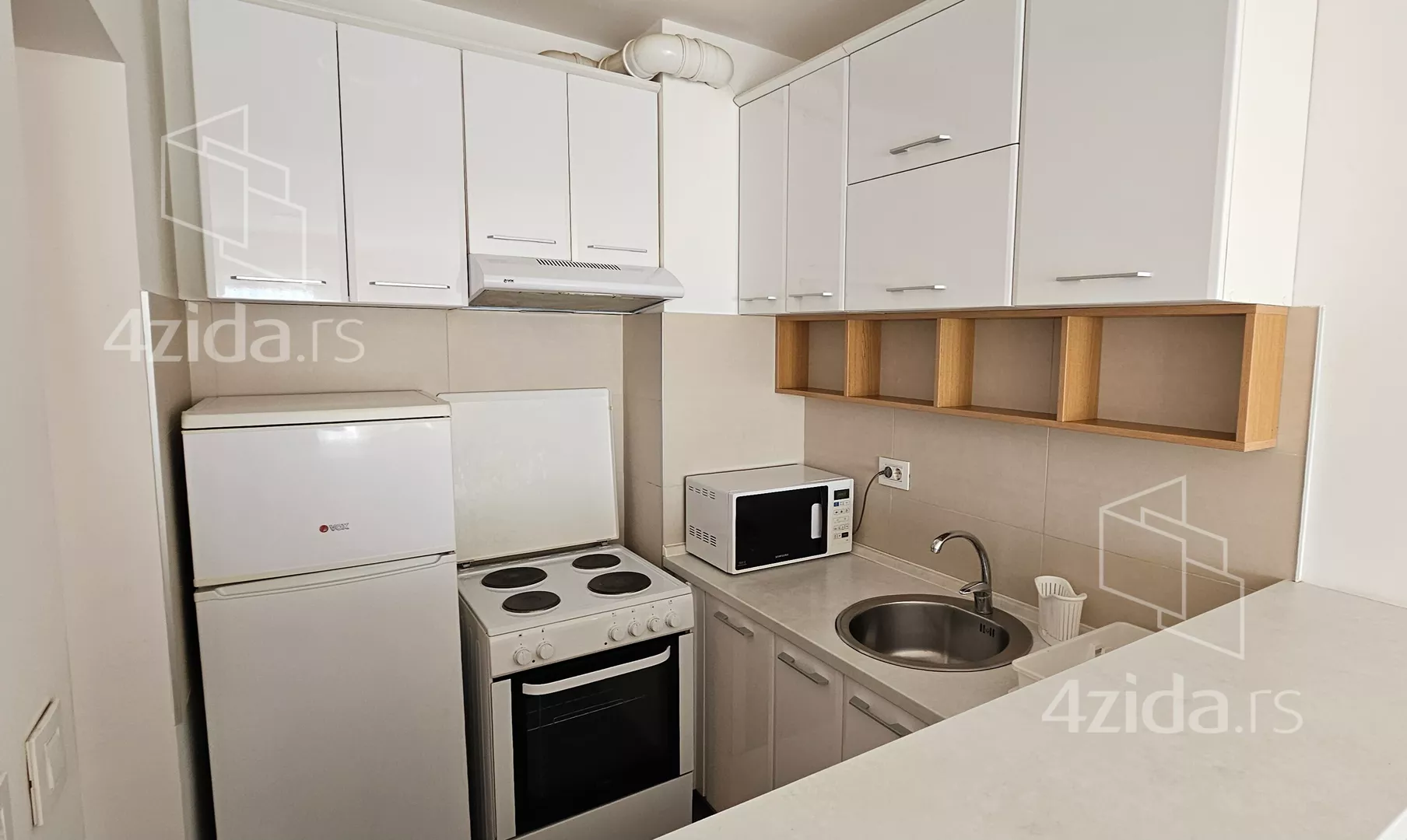 Jednoiposoban stan | 4zida