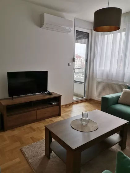 Kej Mike Paligorića 24 | 4zida.rs