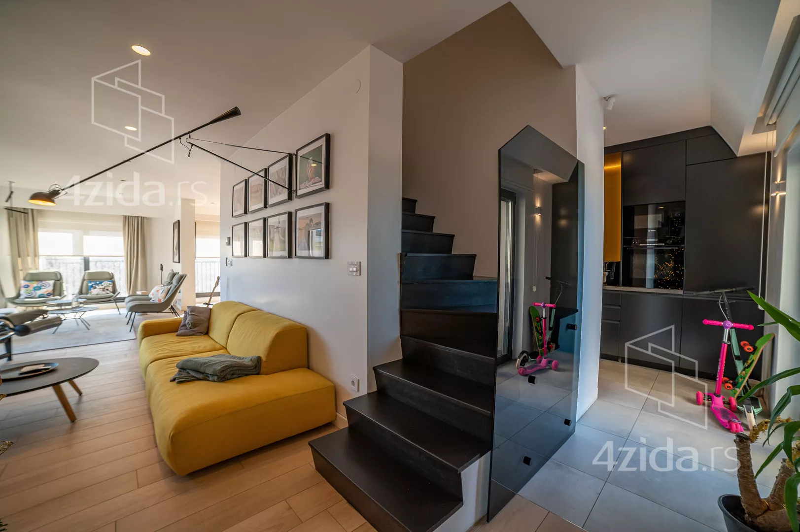 Petosoban stan | 4zida