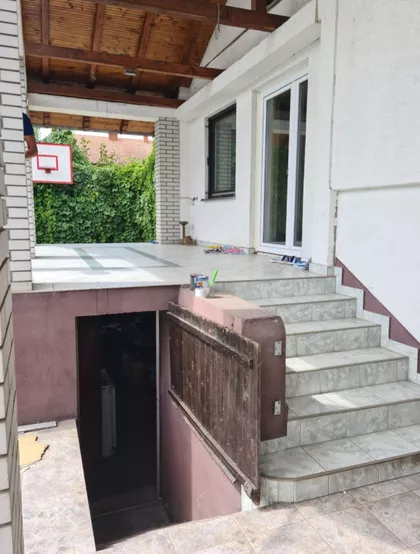 Mali Bajmok | 4zida.rs