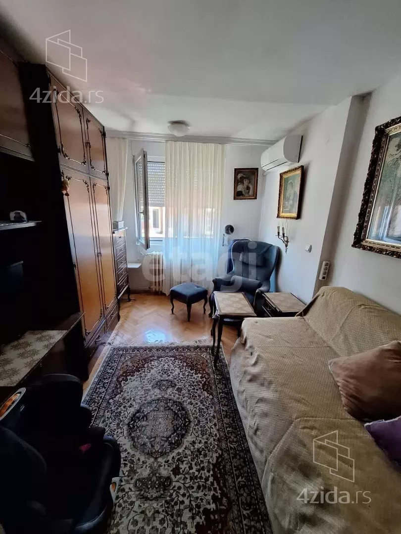 Petosoban stan | 4zida