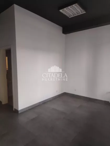 Omladinskih brigada | 4zida.rs