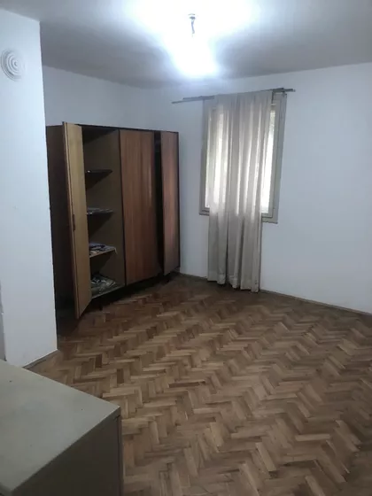Ratka Mitrovica | 4zida.rs