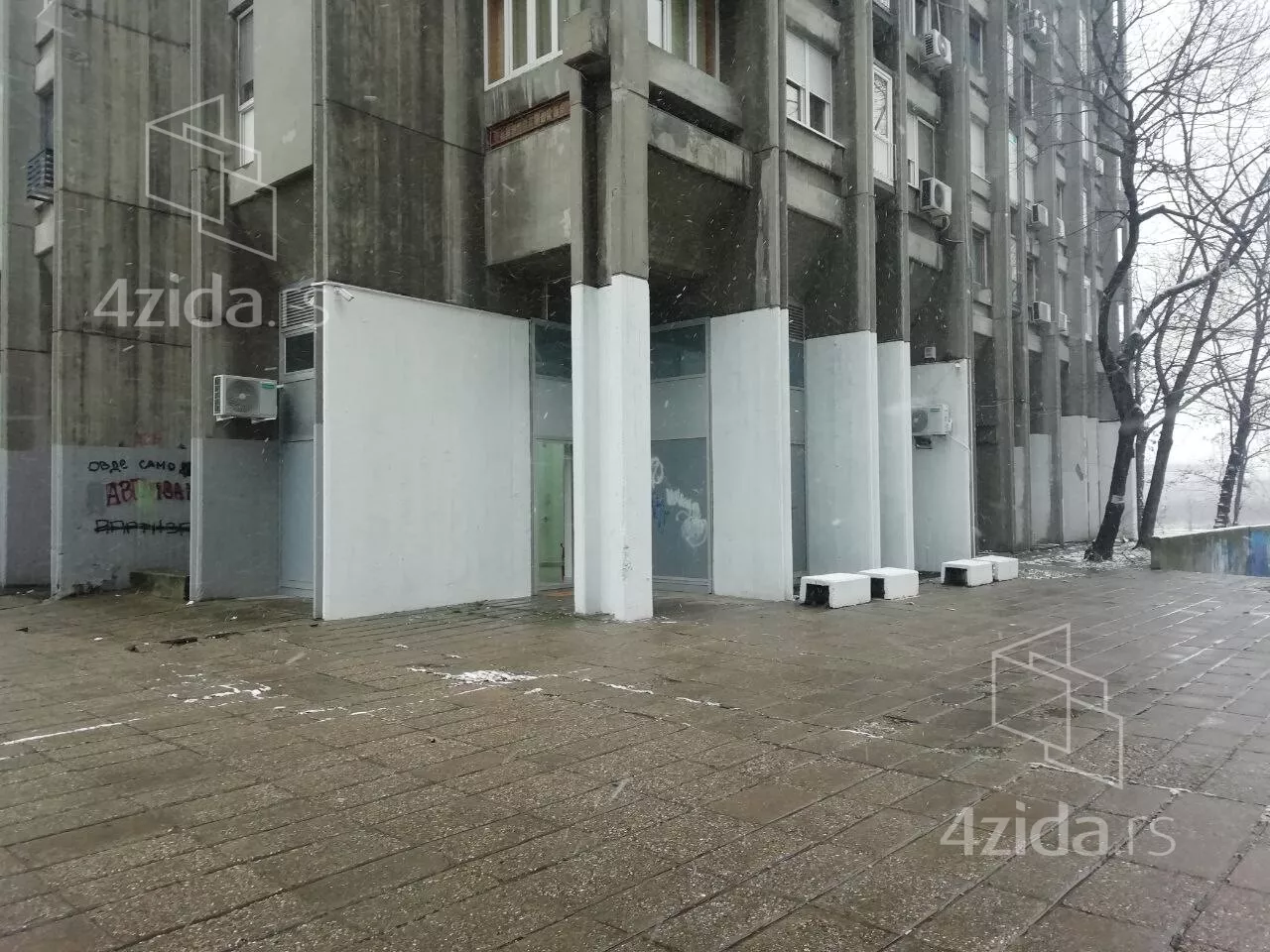 Lokal | 4zida