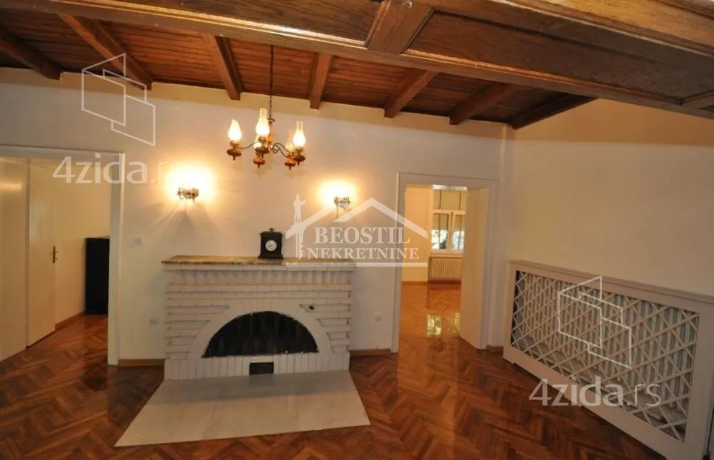 Šestosoban stan | 4zida