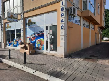 Cara Lazara