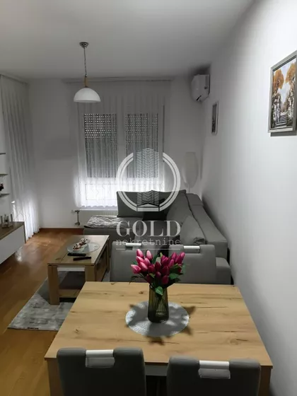 Aranj Janoša | 4zida.rs