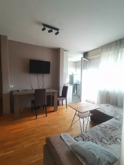 Bulevar Oslobođenja | 4zida.rs