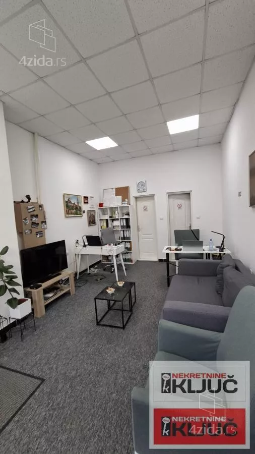 Poslovni prostor | 4zida