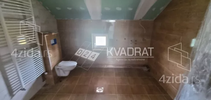 3-etažna kuća | 4zida