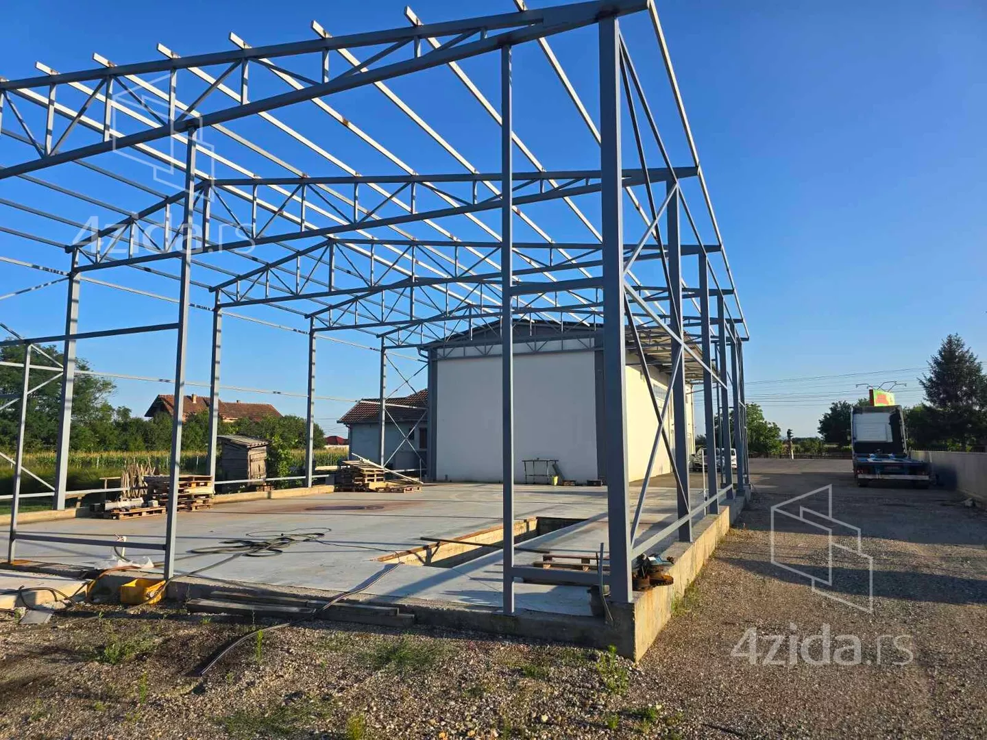 Poslovni prostor | 4zida