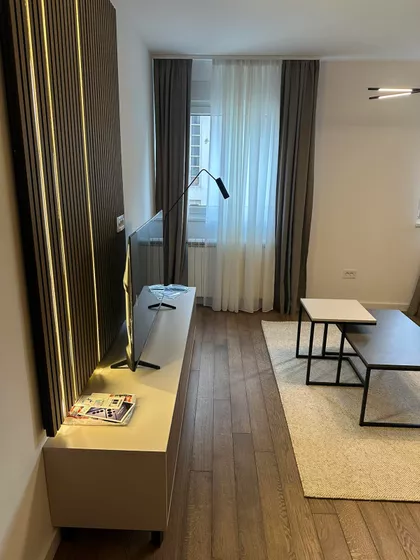 VILOVSKOG | 4zida.rs