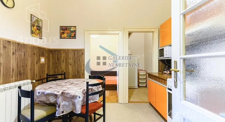 Četvoroiposoban stan | 4zida