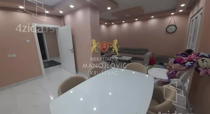 Kuća na prodaju, Ujedinjene Nacije, 170.000€, 120m² - stampaj