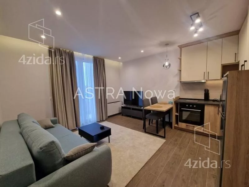 Sedmosoban stan | 4zida