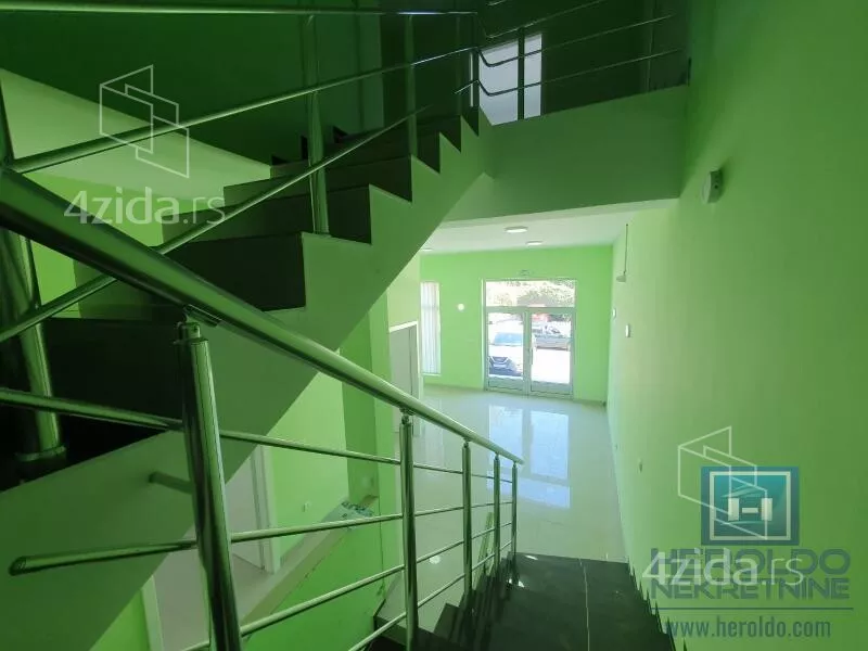 Poslovni prostor | 4zida