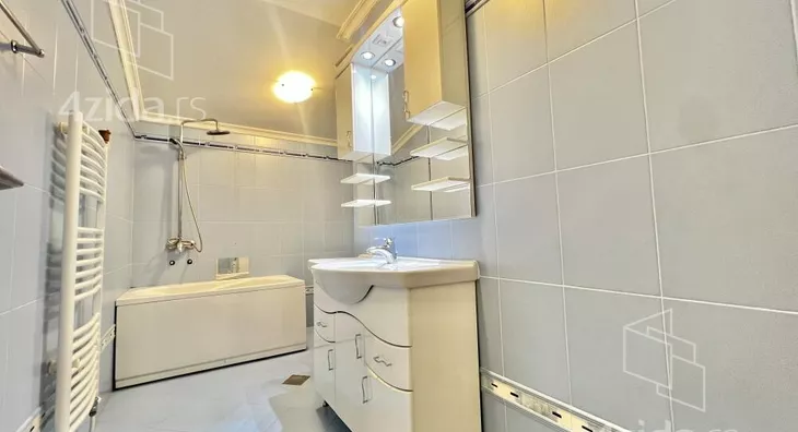 4-etažna kuća | 4zida