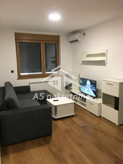 Južni Bulevar | 4zida.rs