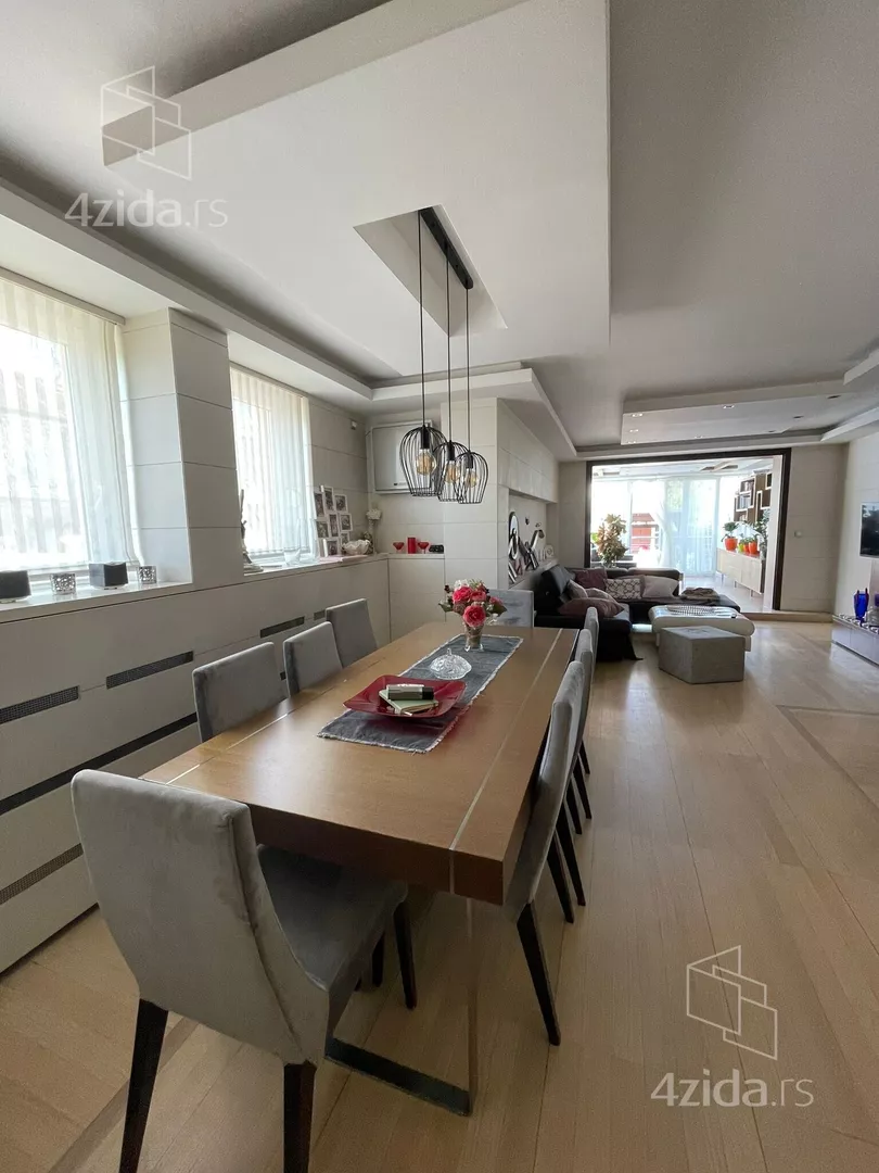 3-etažna kuća | 4zida