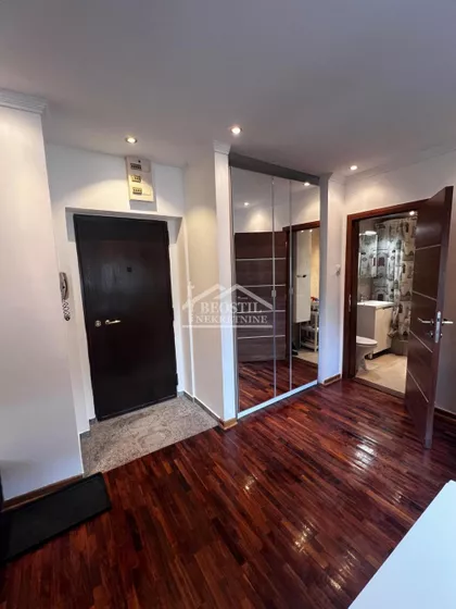 Strahinjića Bana | 4zida.rs