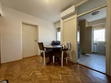 Dom Zdravlja | 4zida.rs