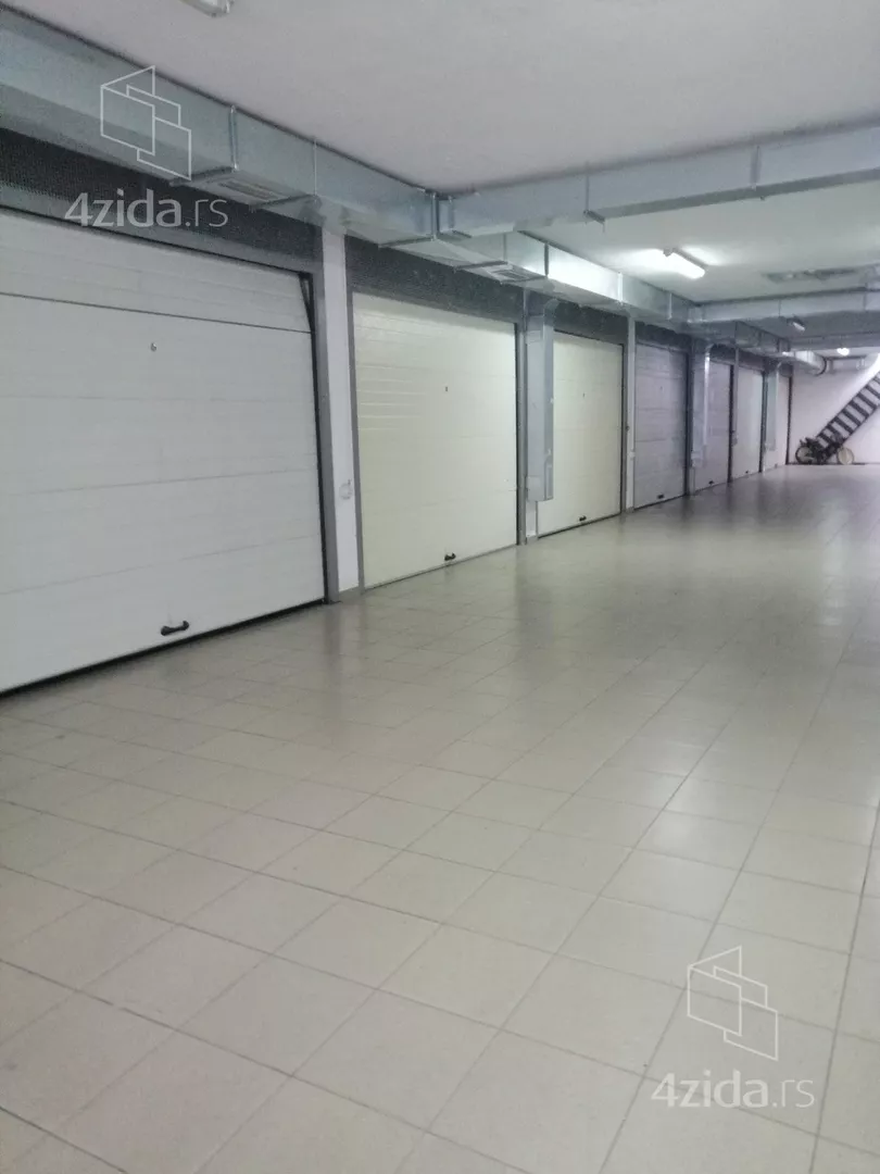Garaža | 4zida