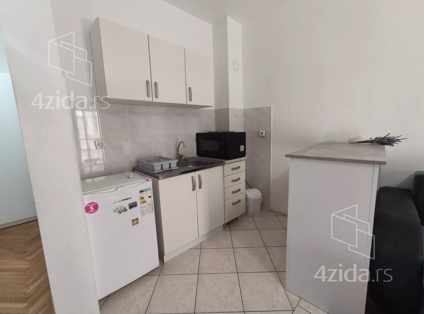Garsonjera | 4zida