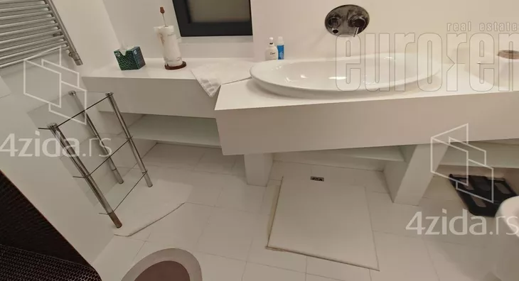 4-etažna kuća | 4zida