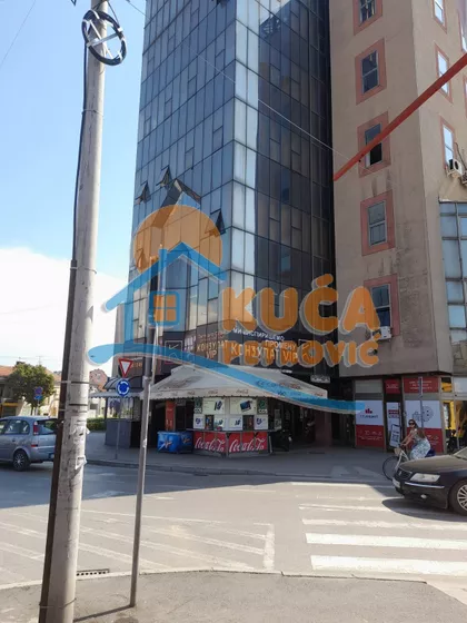 Cara Dušana | 4zida.rs