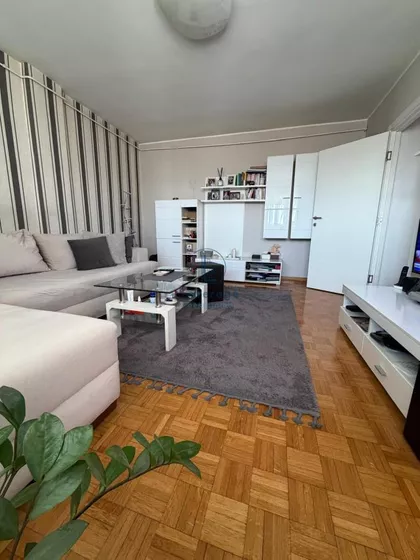 Omladinskih brigada | 4zida.rs