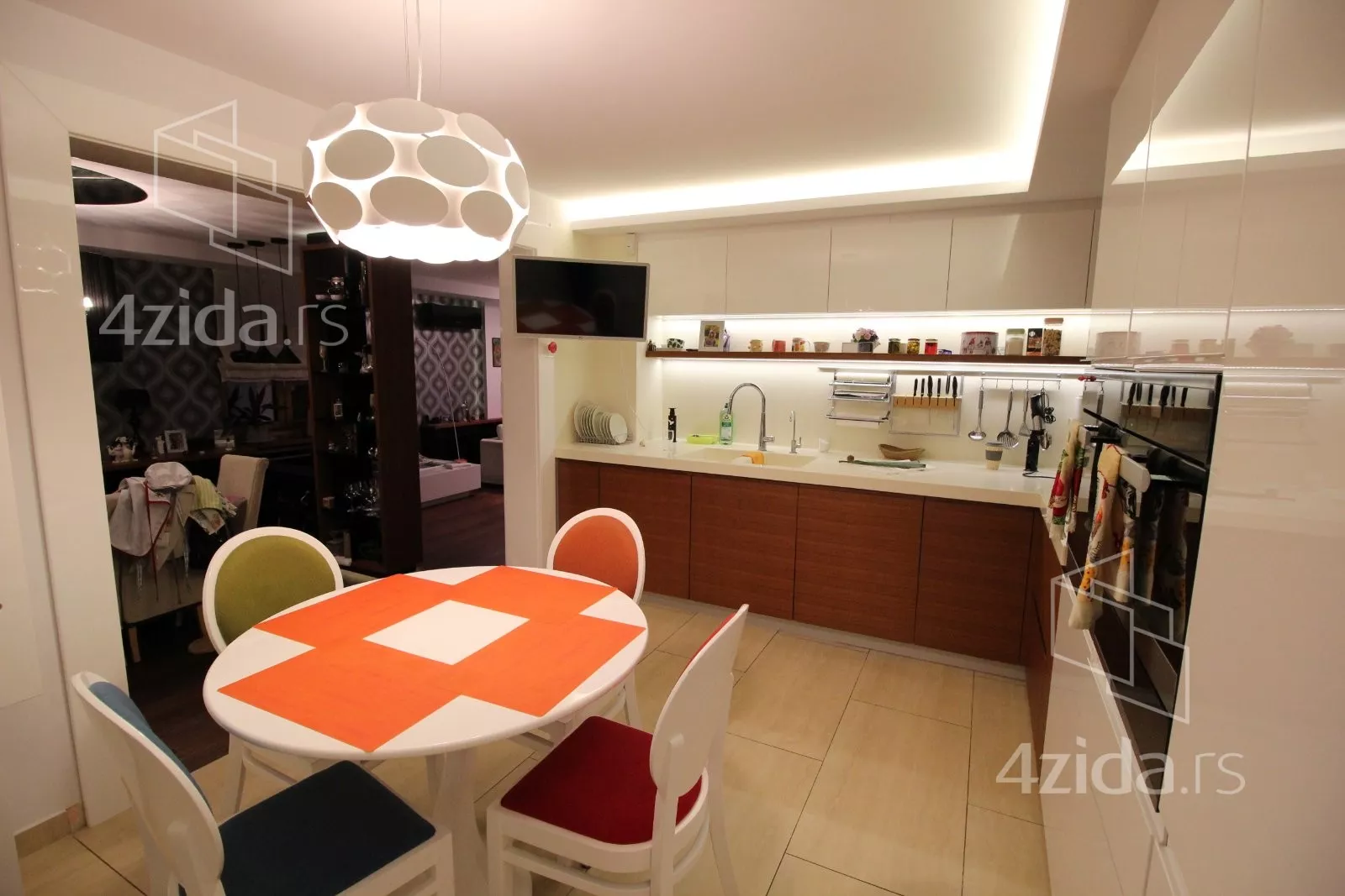 3-etažna kuća | 4zida