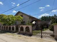 Gradske lokacije, Pećinci | 4zida.rs | 4zida.rs