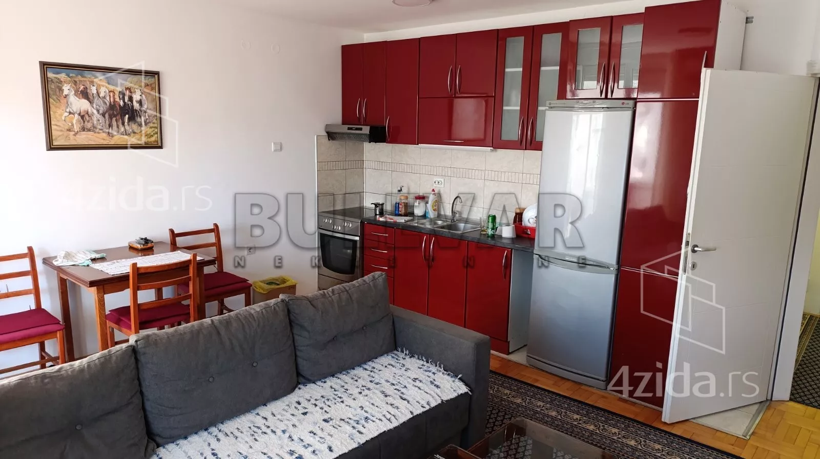 Jednoiposoban stan | 4zida