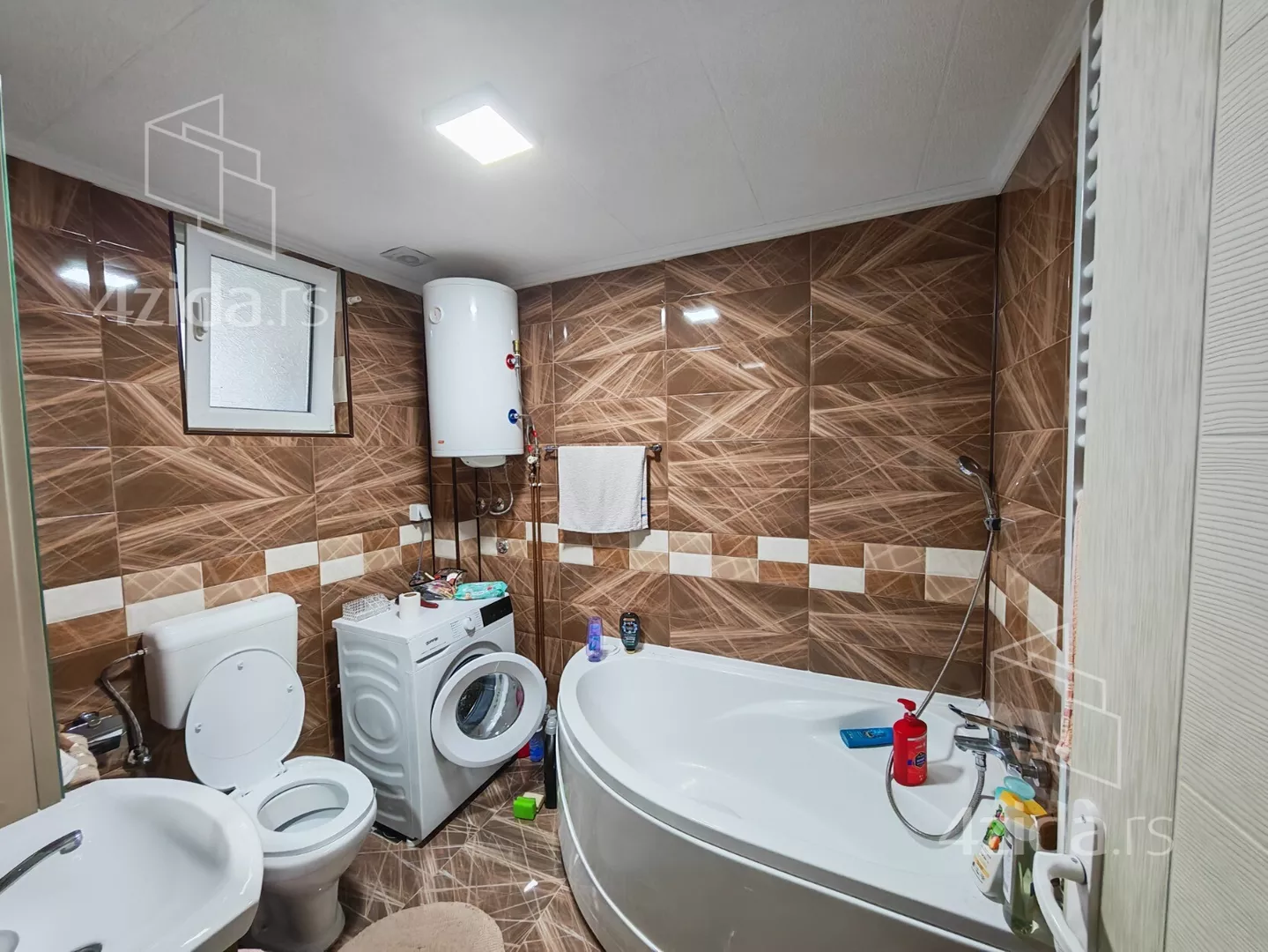 3-etažna kuća | 4zida