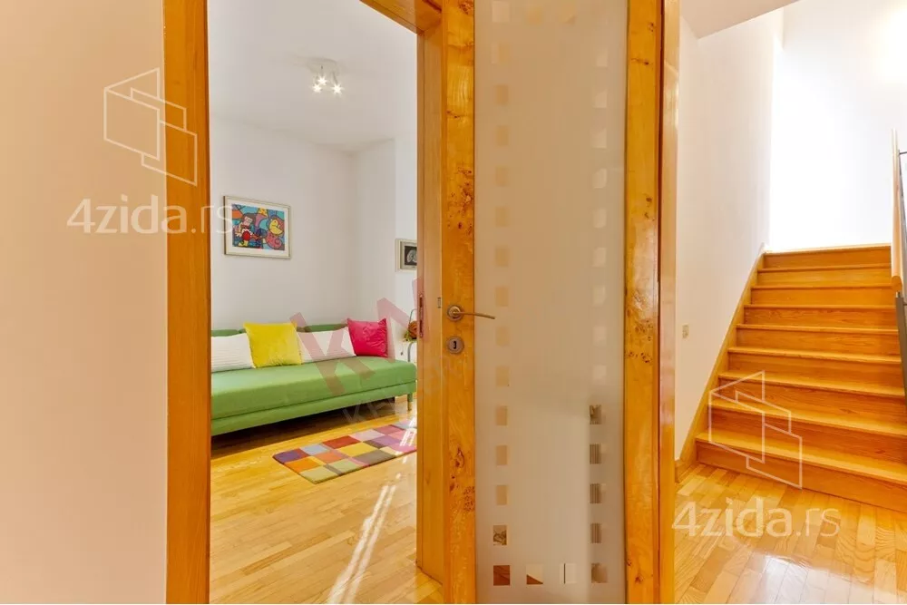 4-etažna kuća | 4zida