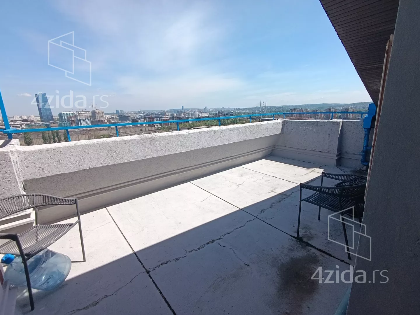 Troiposoban stan | 4zida