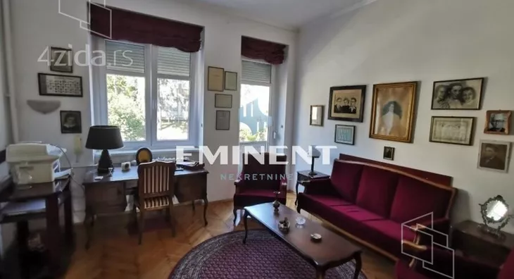 Četvoroiposoban stan | 4zida