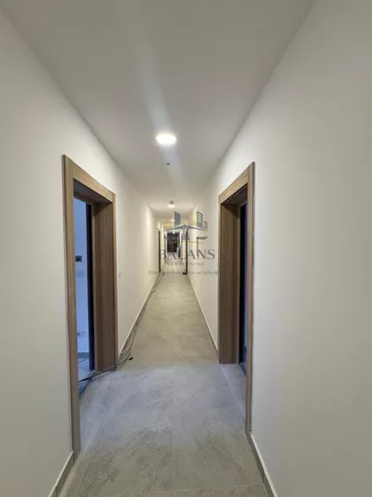 Stari Banovci | 4zida.rs