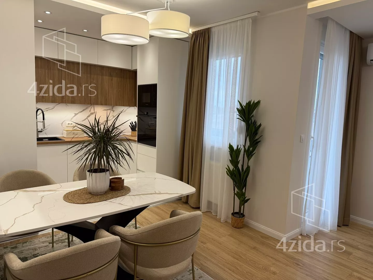 Dvoiposoban stan | 4zida