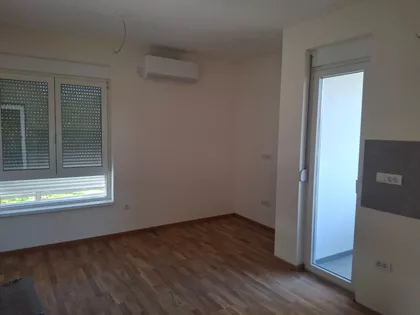 Cerska 4e | 4zida.rs