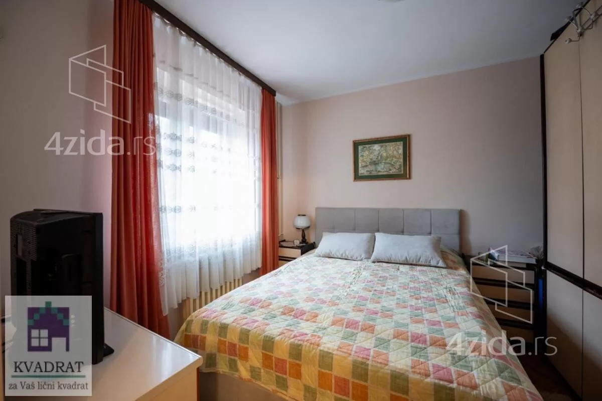 Troiposoban stan | 4zida