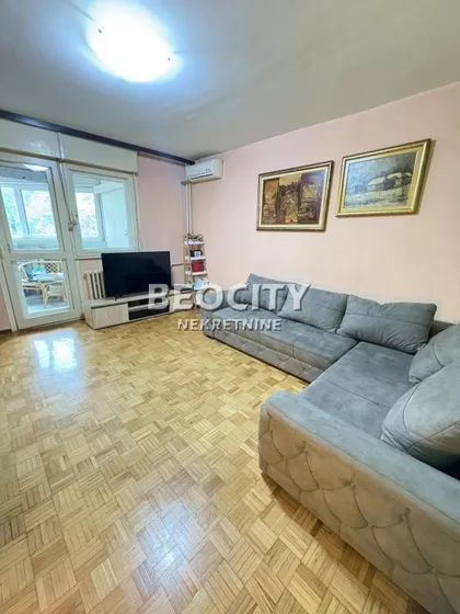 Prvomajska | 4zida.rs