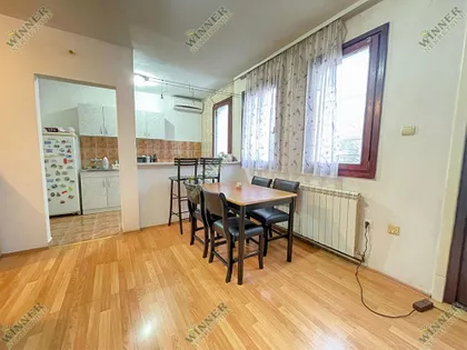 Milana Uzelca | 4zida.rs