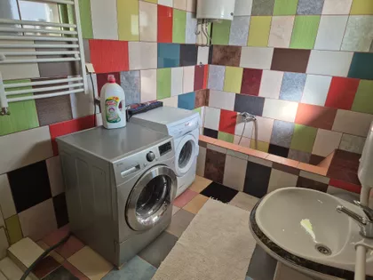 Mali Bajmok | 4zida.rs